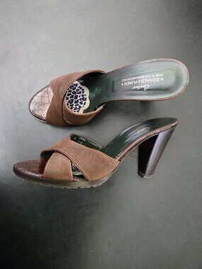 Couture Donald J. Pliner "Cera" Chocolate Brown Cross Strap Mules/Heels, size 10